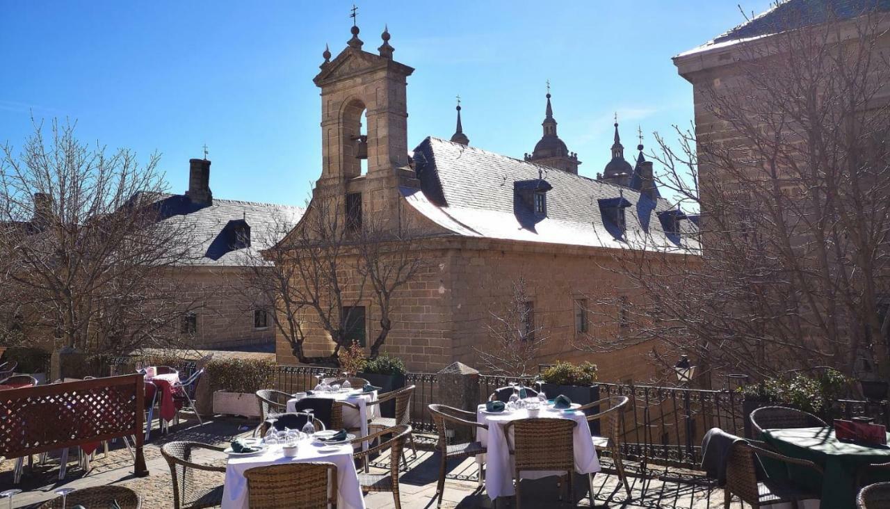 Apartamento En Centro Historico De San Lorenzo De El Escorial Exterior foto